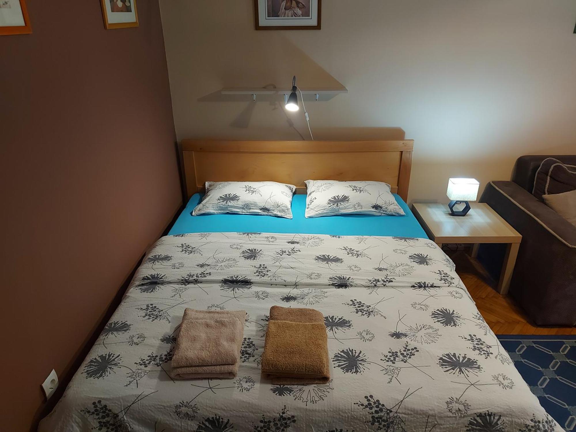 By The Park Free Parking Appartement Belgrado Buitenkant foto
